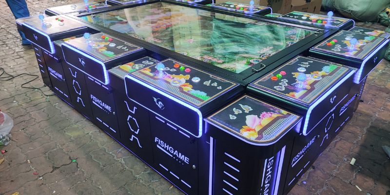 Máy bắn cá là thiết bị trò chơi có màn hình hiển thị các loại cá bơi qua lại Máy bắn cá là thiết bị trò chơi có màn hình hiển thị các loại cá bơi qua lại