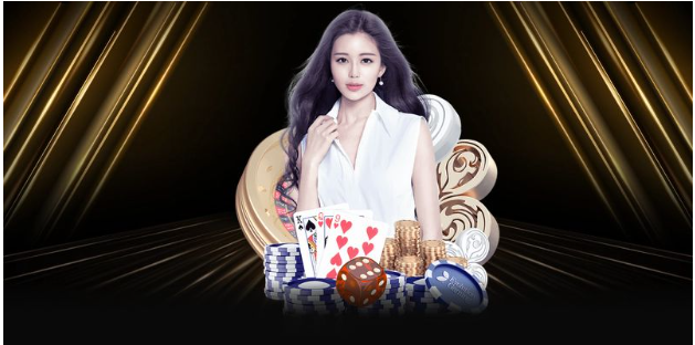 Không khí sôi động trận