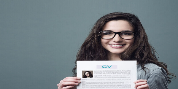 Ảnh Chụp Bằng Webcam Trong Thời Đại Làm Việc Trực Tuyến