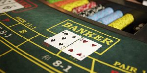 Thao tác chuyên nghiệp tại bàn Baccarat bảo hiểm Thao tác chuyên nghiệp tại bàn Baccarat bảo hiểm
