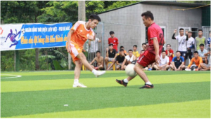 Sự khác biệt giữa bóng đá phủi và bóng đá chuyên nghiệp Sự khác biệt giữa bóng đá phủi và bóng đá chuyên nghiệp